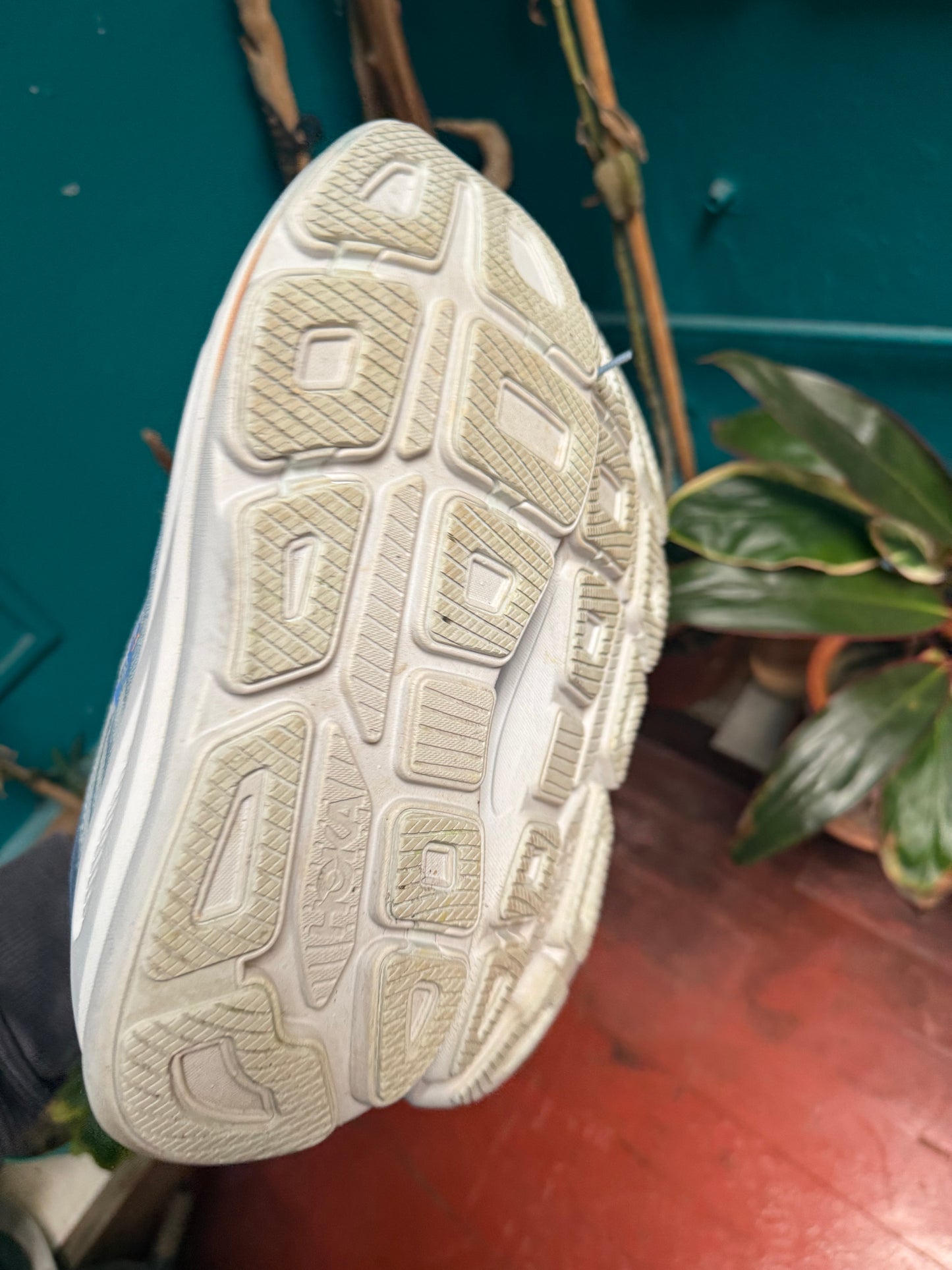 Remate Hoka bondi 9