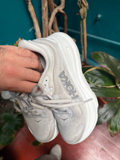 Remate Hoka Bondi 9