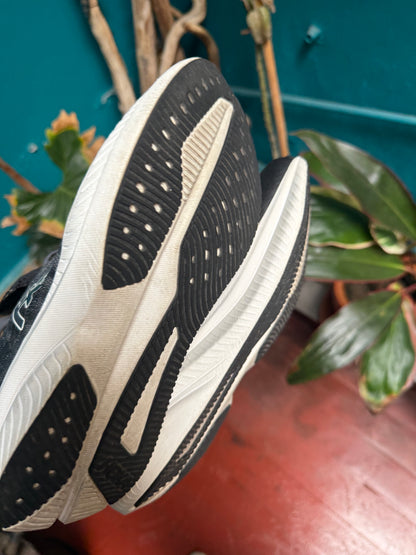 Remate Hoka Mach 6