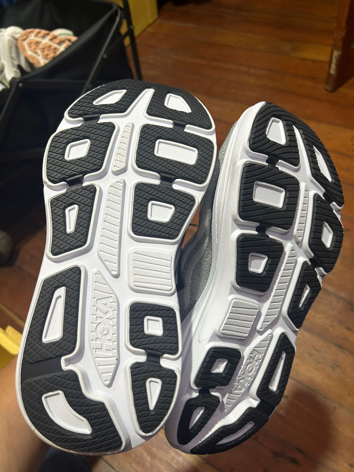 ZAPATILLA HOKA BONDI 9