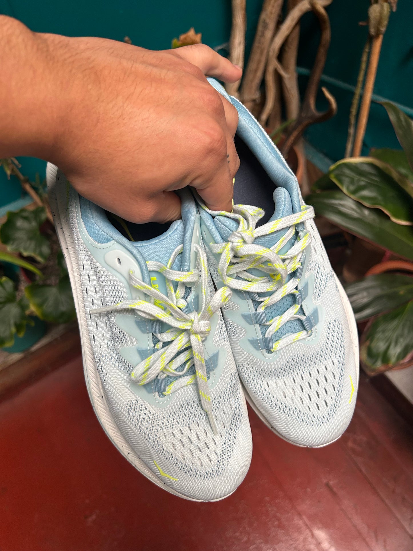 Remate Hoka Kawana 42 eur