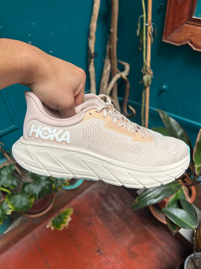 Zapatilla Hoka Arahi 7