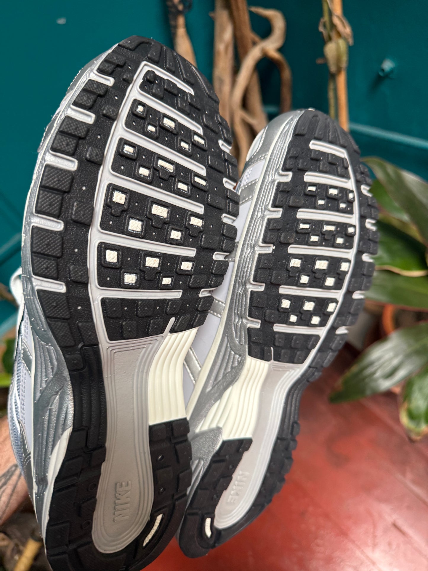 Nike P6000