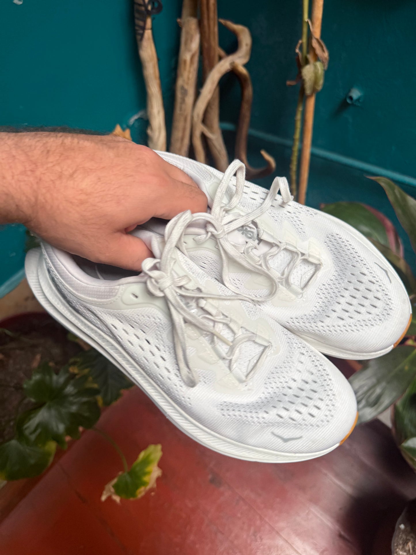 Cyber: Zapatilla Hoka Kawana