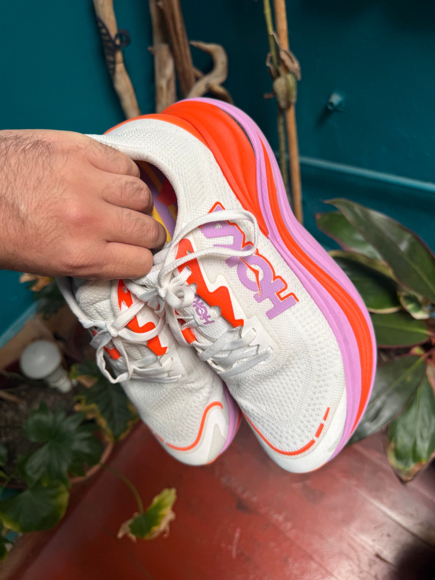 Hoka Skyward x / 40.5 eur