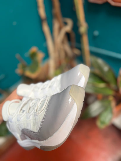 Jordan cmft low