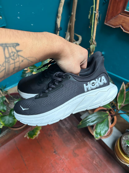 Zapatilla Hoka Arahi 7