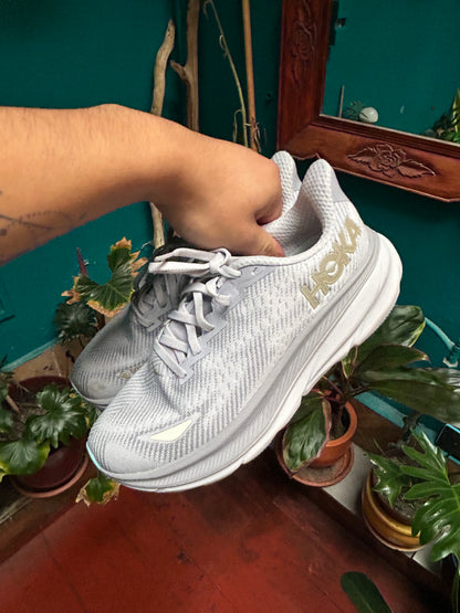 Zapatilla clifton 9