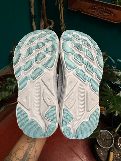 Zapatilla clifton 9