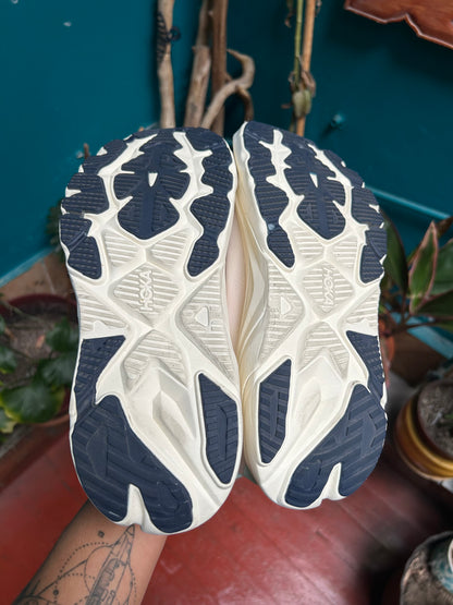 Zapatilla Hoka Arahi 8