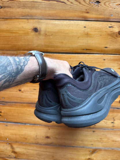 Remate Hoka bondi 9 negra
